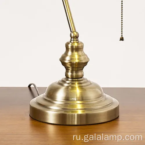 Классическая винтажная американская бронзовая настольная лампа